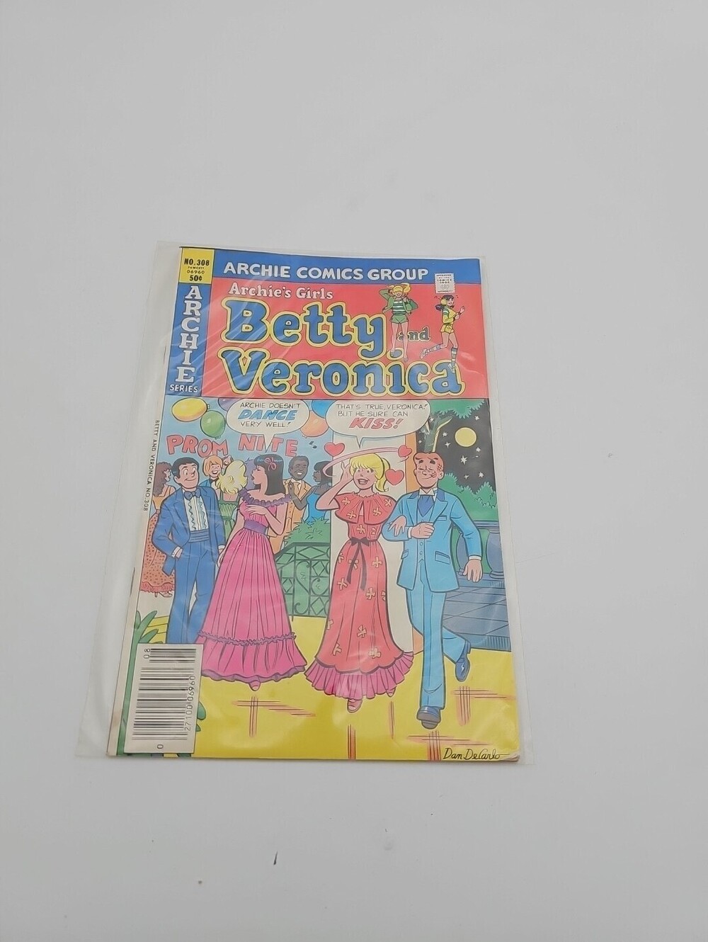 Vintage 1981 BETTY AND VERONICA 308 Fashion Dan DeCarlo Art